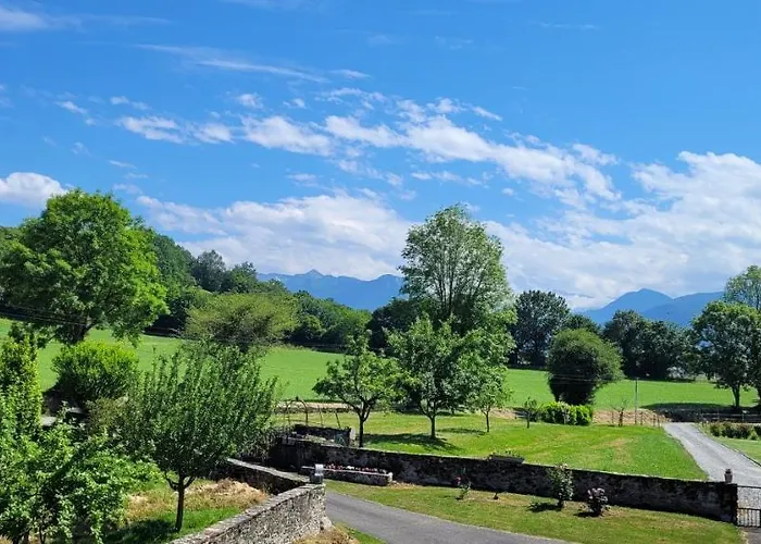 Ferme Peyroutet Bed & Breakfast Asson